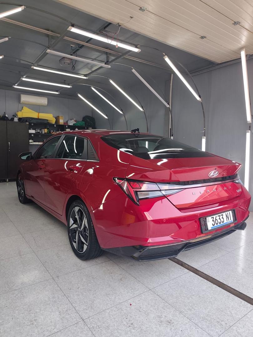 Hyundai Elantra 2021 — photo 2