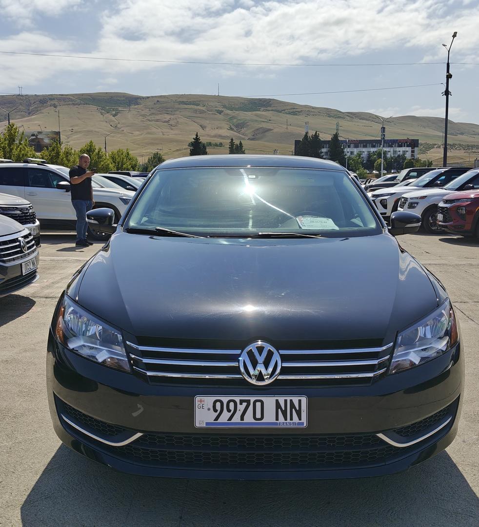 Volkswagen Passat 2013 — photo 2