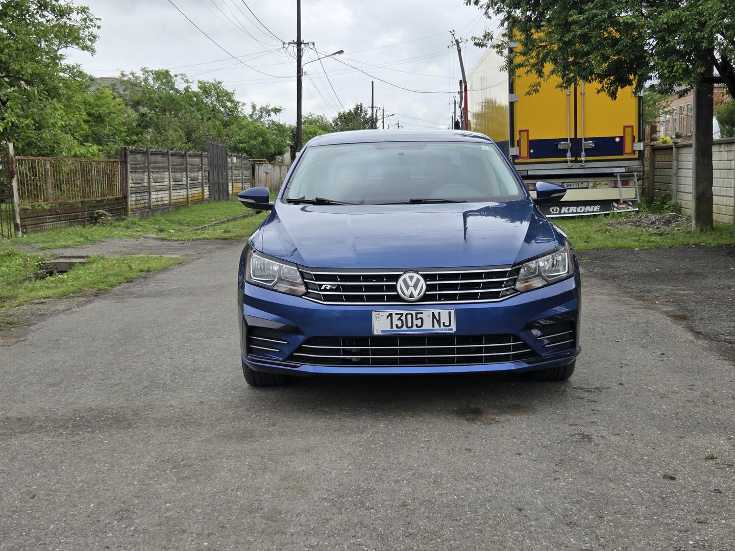 Volkswagen Passat 2016 — photo 2