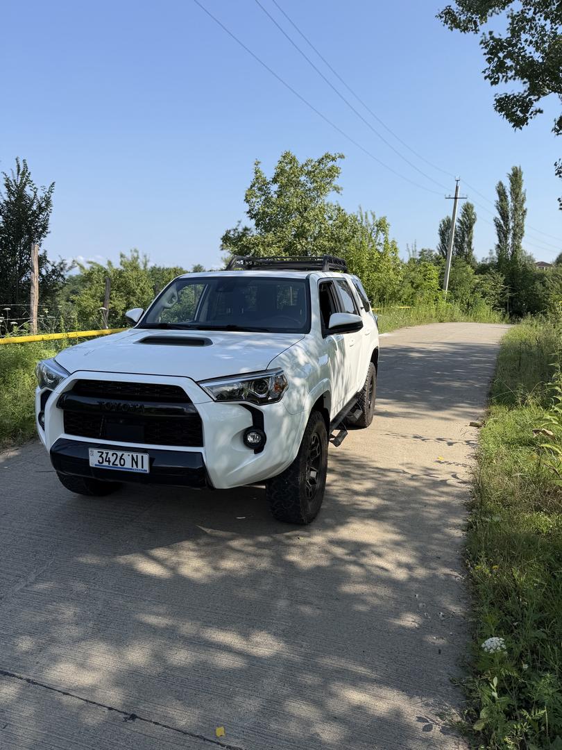 Toyota 4Runner 2021 — photo 2