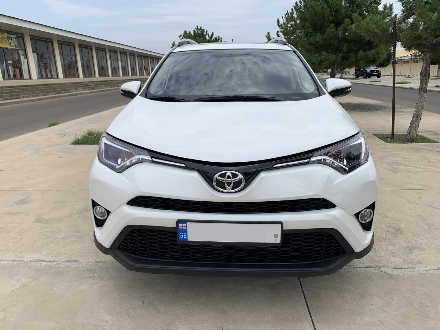 Toyota RAV4 2013 — photo 2