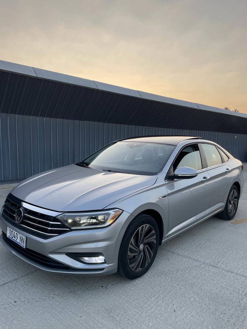 Volkswagen Jetta 2021 — photo 2