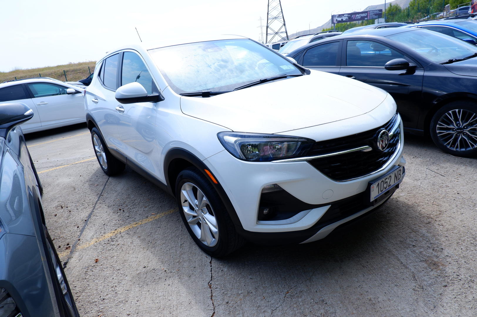 Buick Encore 2021 — photo 2