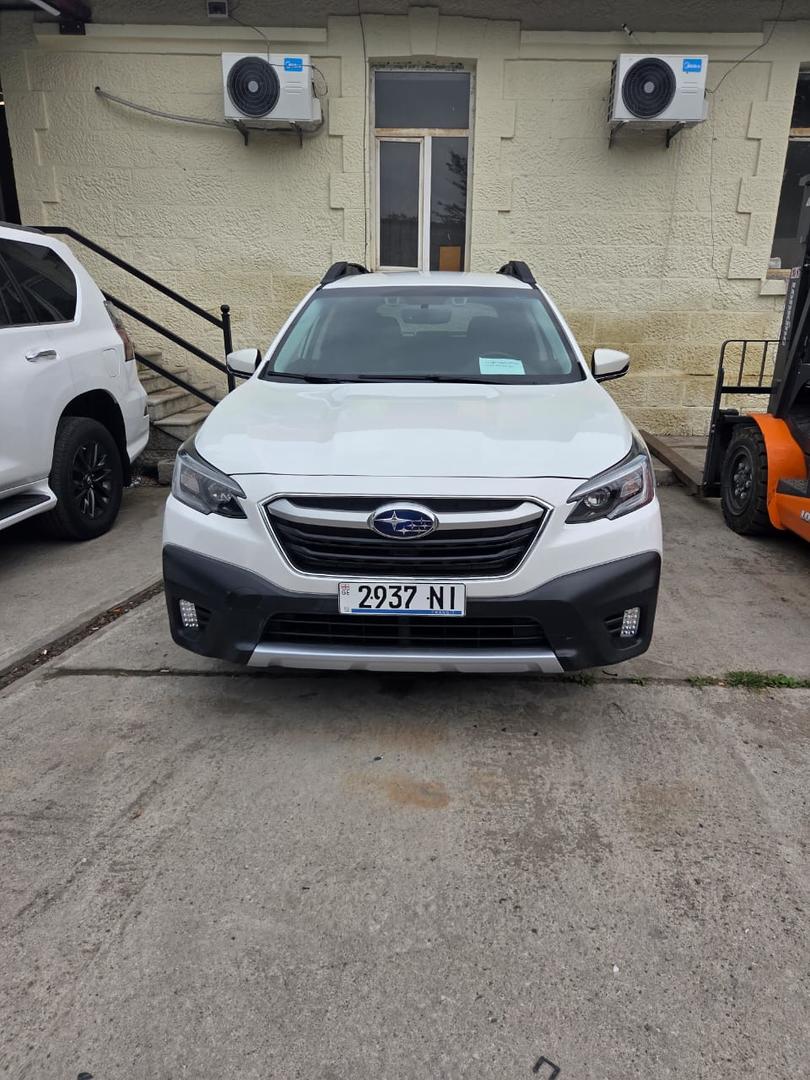 Subaru Outback 2021 — photo 2