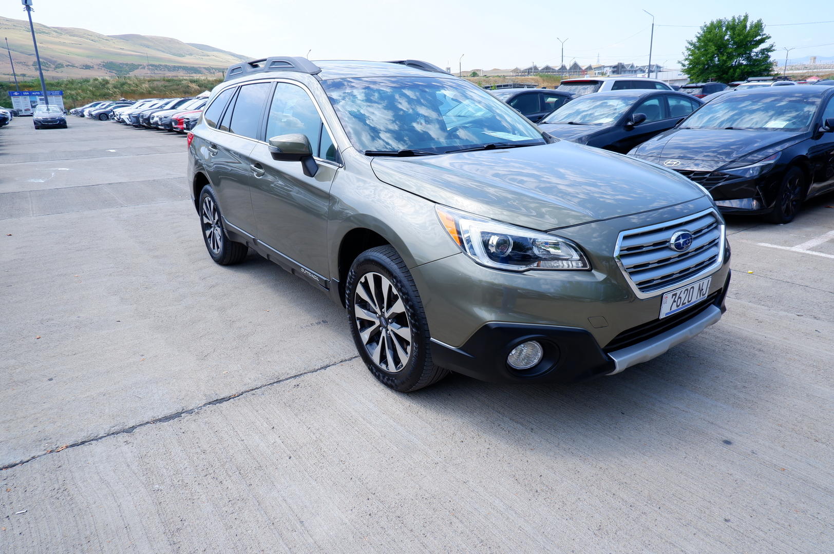 Subaru Outback 2016 — photo 2