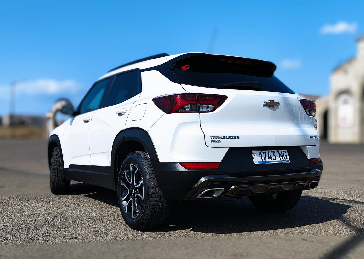 Chevrolet Trailblazer 2023 — photo 2