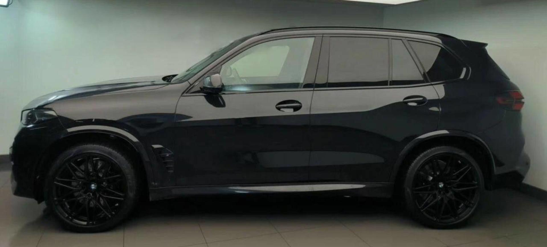BMW X5 M 2026 — photo 2