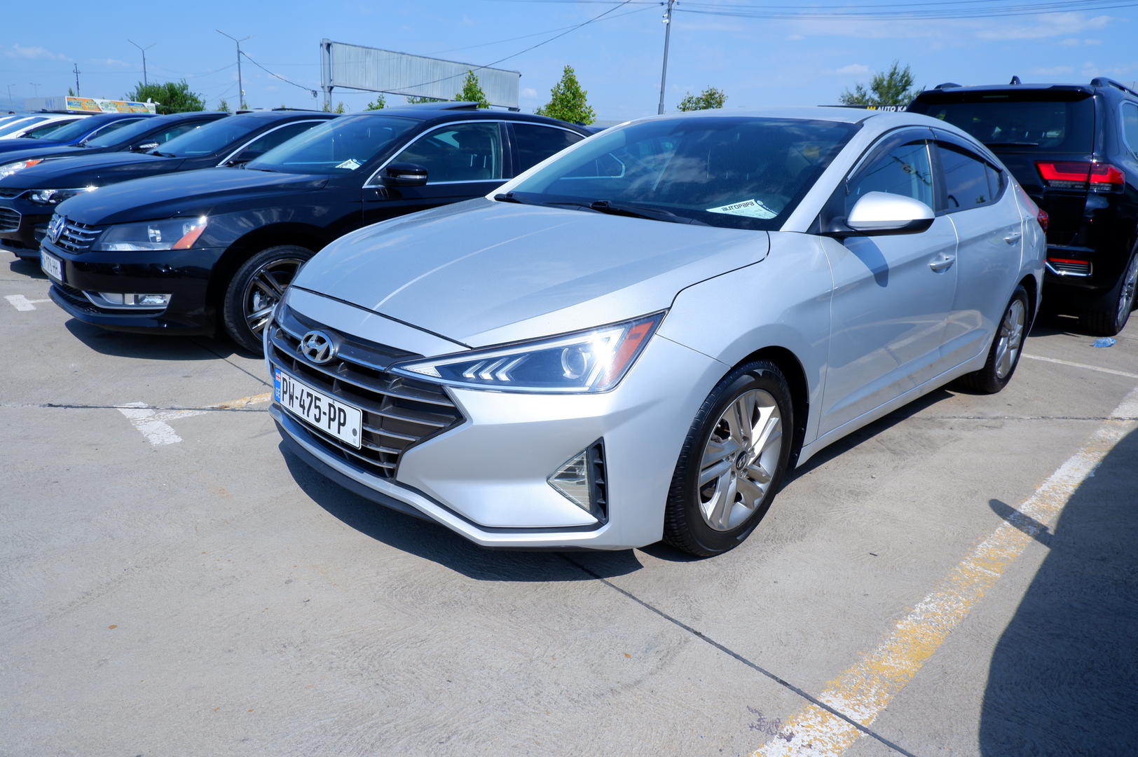 Hyundai Elantra 2019 — photo 2
