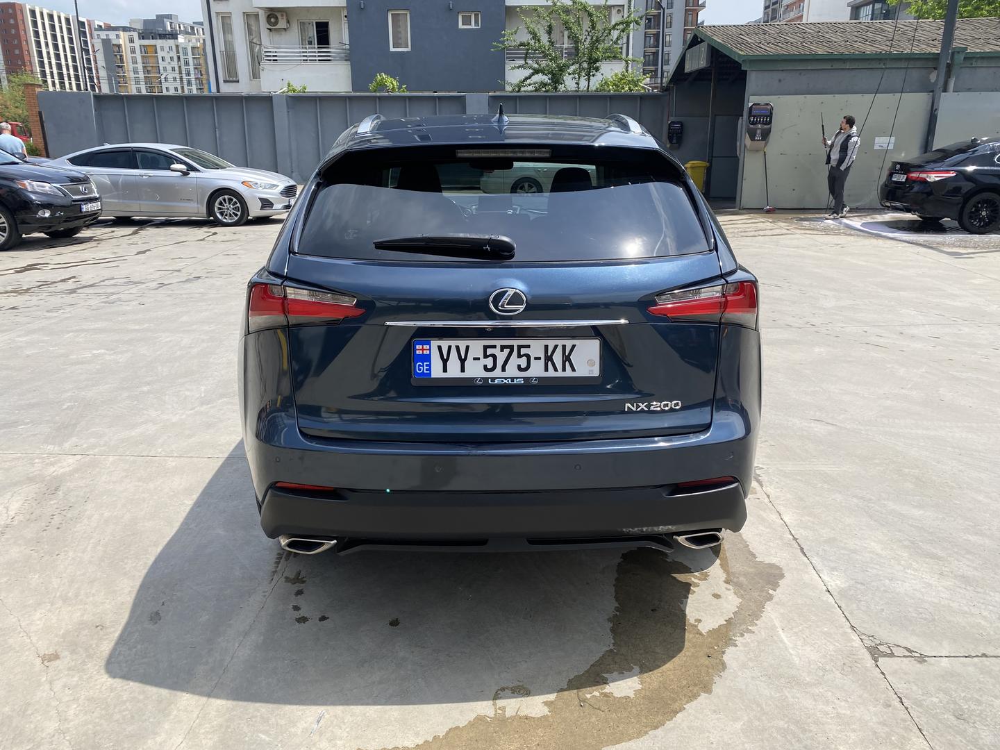 Lexus NX 300 2015 — photo 2
