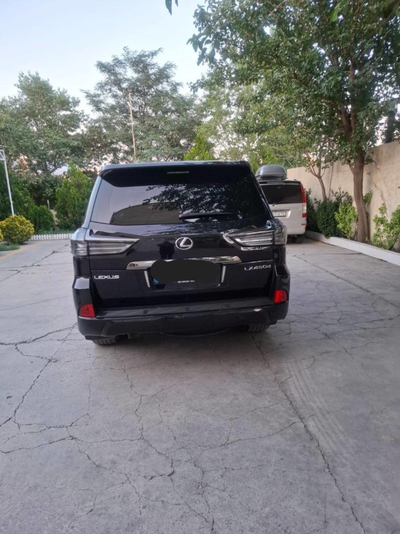Lexus LX 450