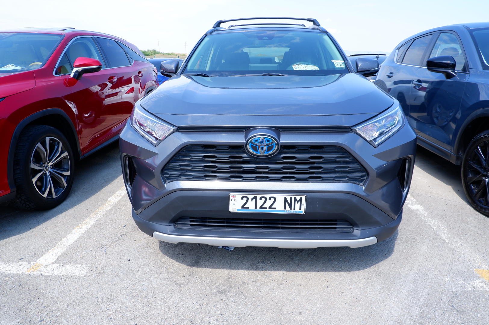 Toyota RAV4 2021 — photo 2