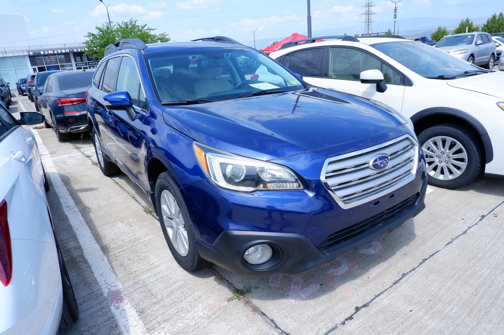 Subaru Outback 2016 — photo 2