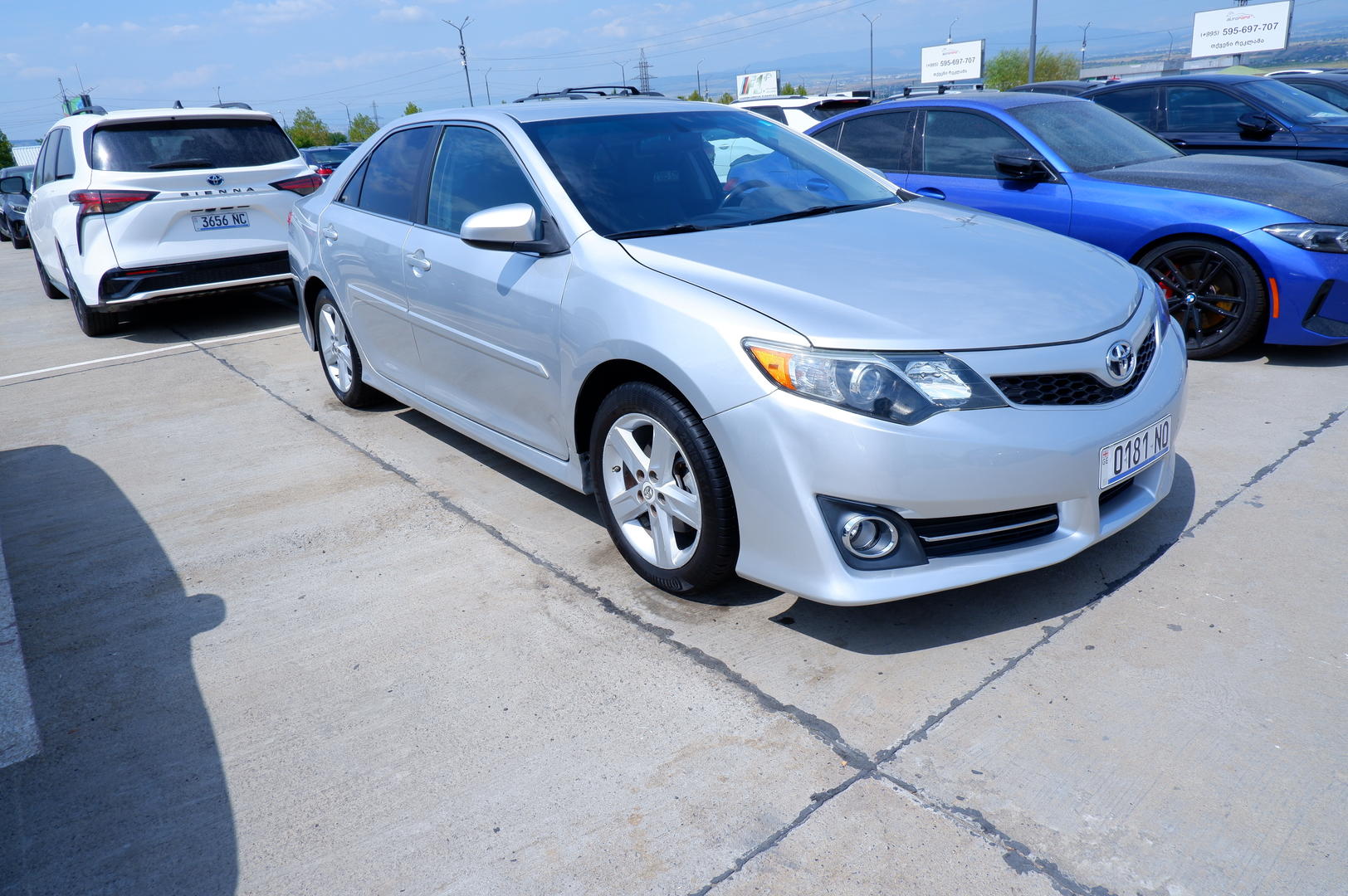 Toyota Camry 2014 — photo 2