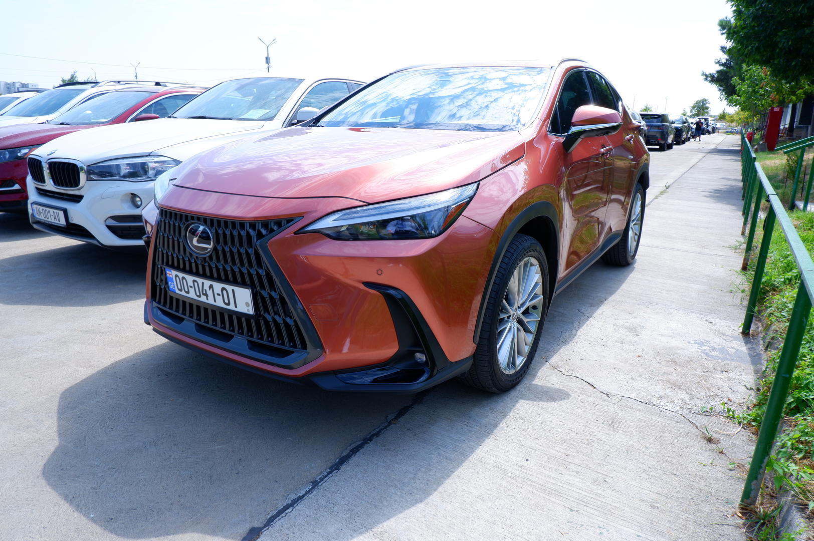 Lexus NX 350 2024 — photo 2