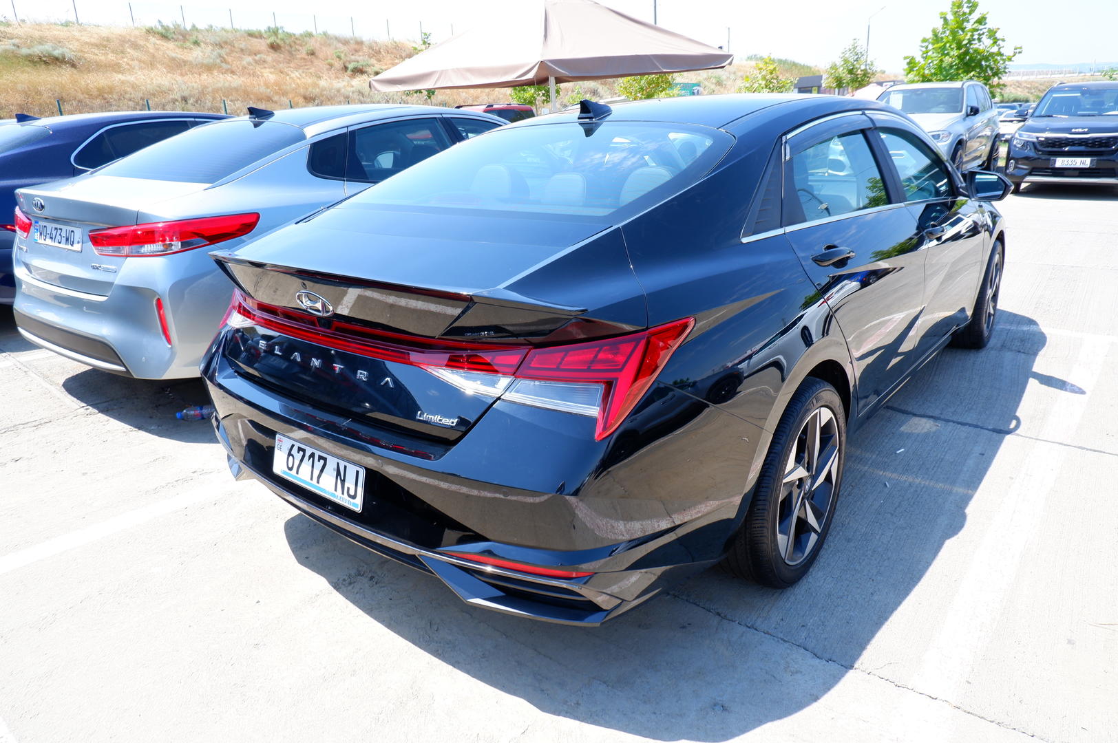 Hyundai Elantra 2022 — photo 2