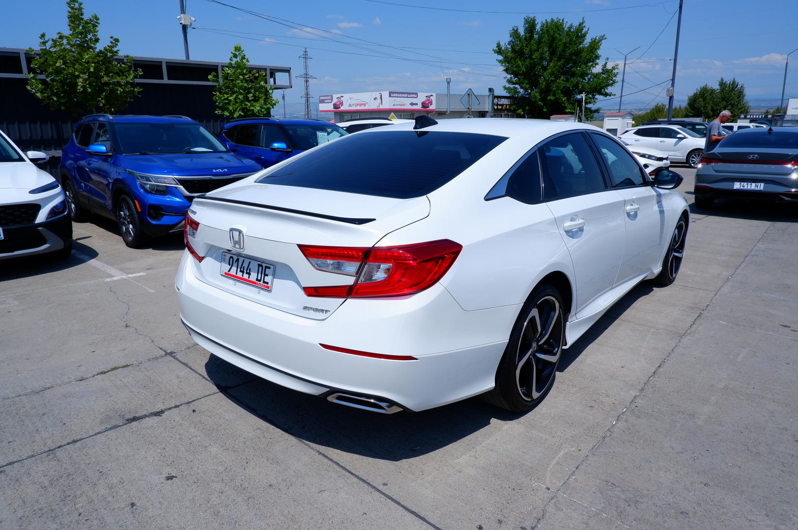 Honda Accord 2022 — photo 2