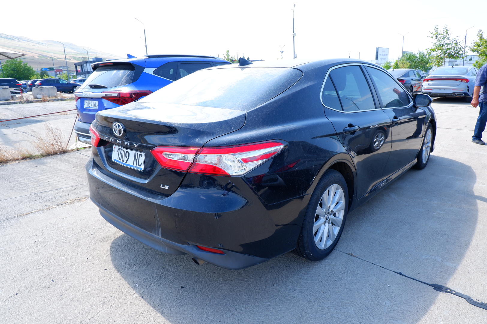 Toyota Camry 2019 — photo 2