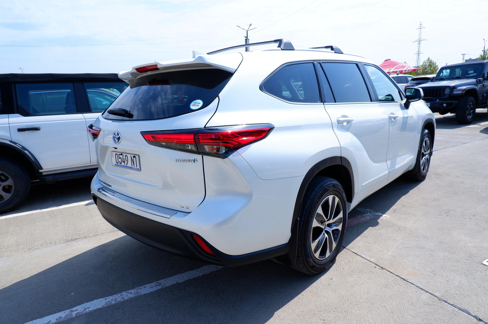 Toyota Highlander 2023 — photo 2