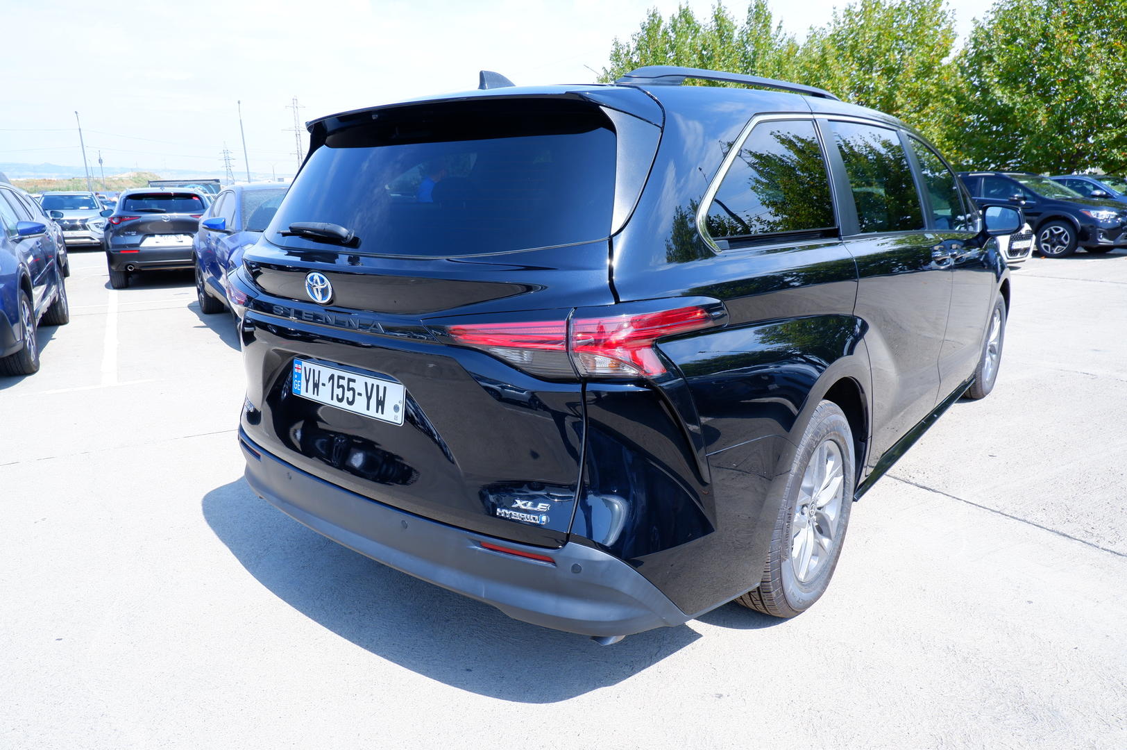 Toyota Sienna 2021 — photo 2