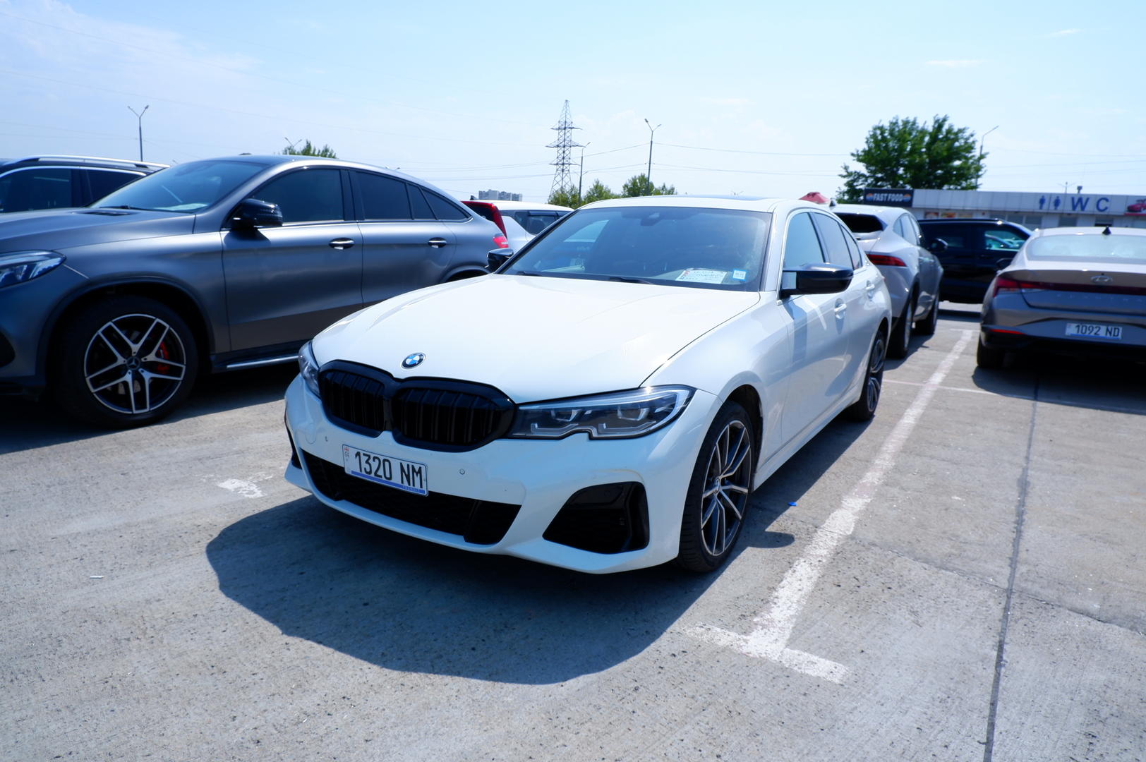 BMW 330
