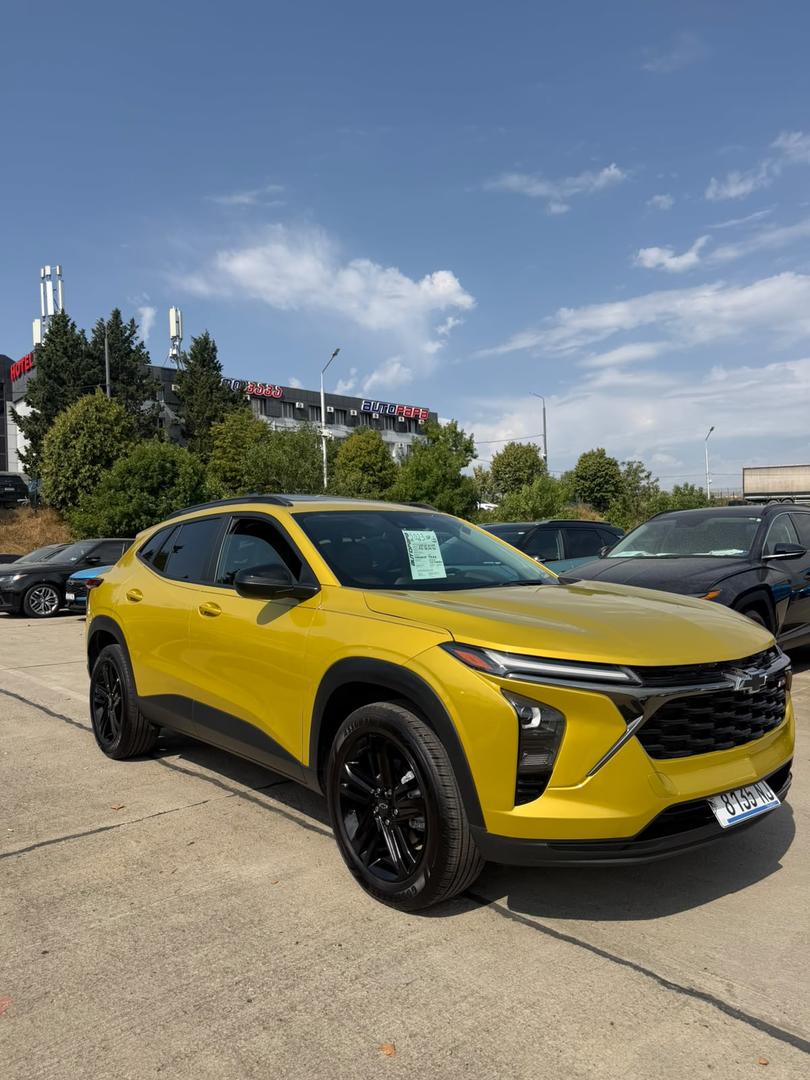 Chevrolet Trax 2023 — photo 2