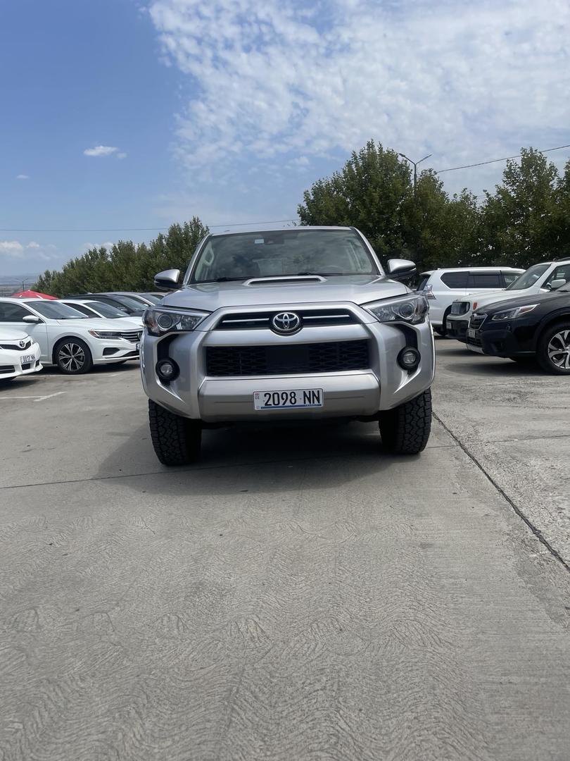 Toyota 4Runner 2020 — photo 2