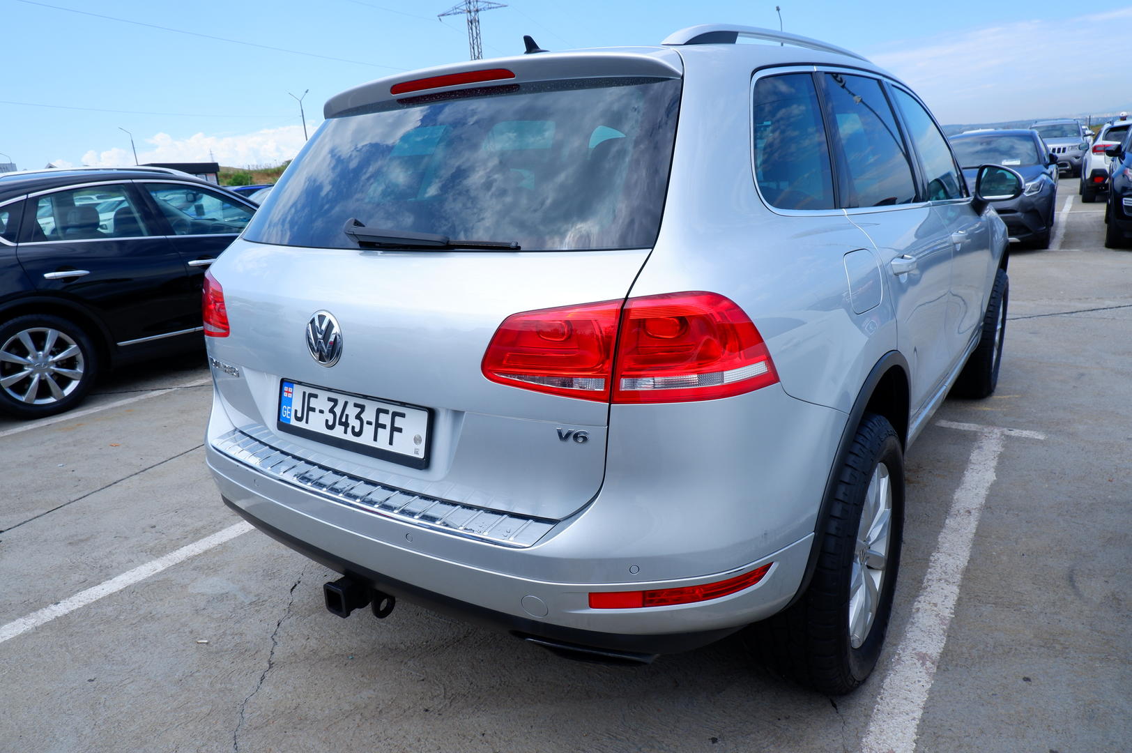 Volkswagen Touareg 2011 — photo 2