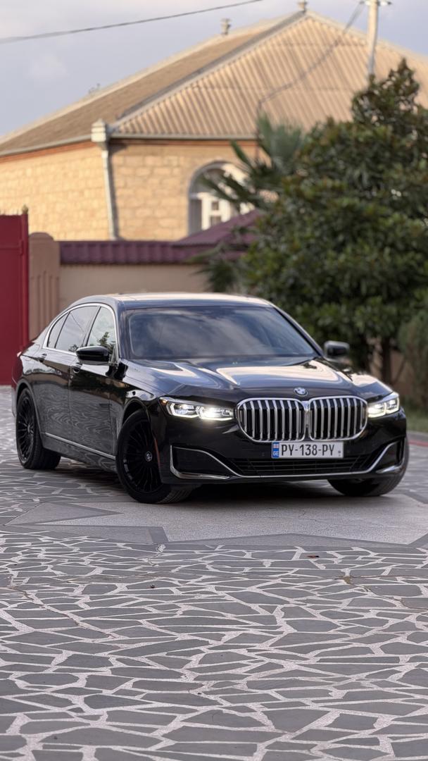 BMW 740
