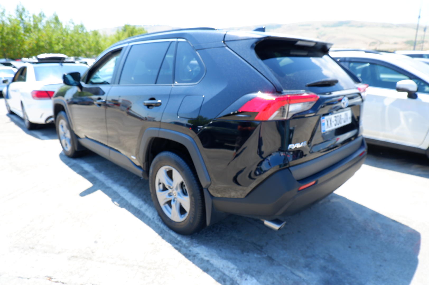 Toyota RAV4 2022 — photo 2