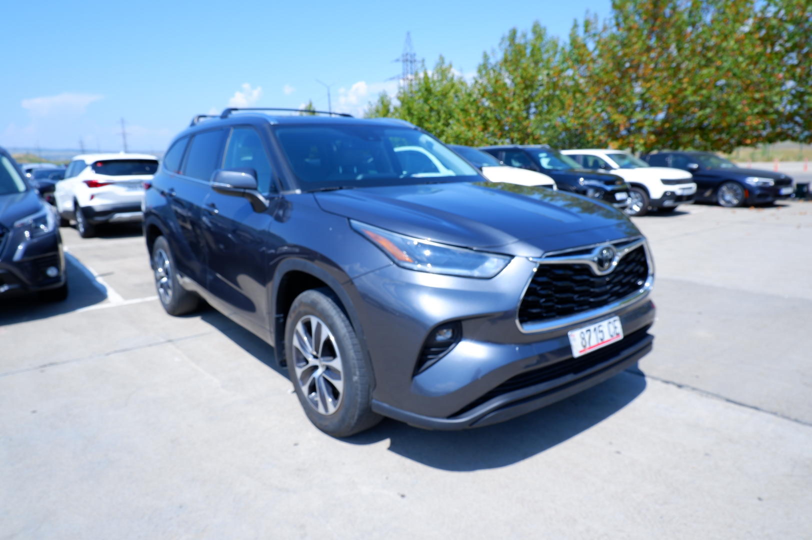 Toyota Highlander 2020 — photo 2