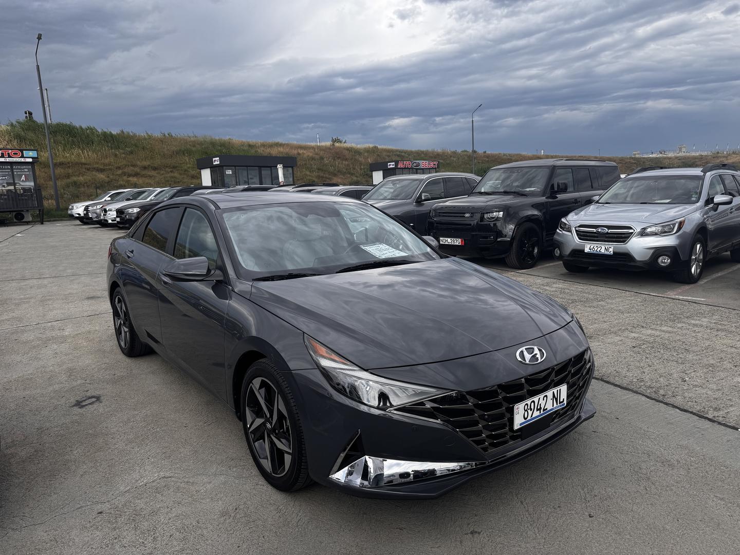 Hyundai Elantra