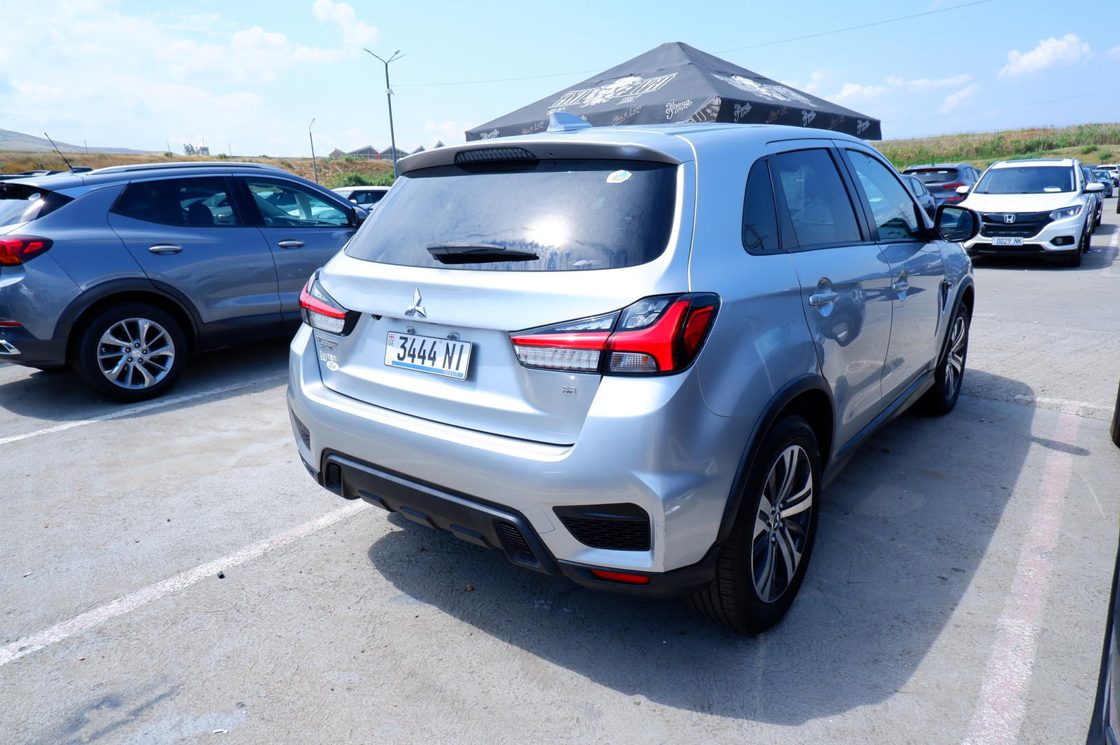 Mitsubishi Outlander Sport 2023 — photo 2