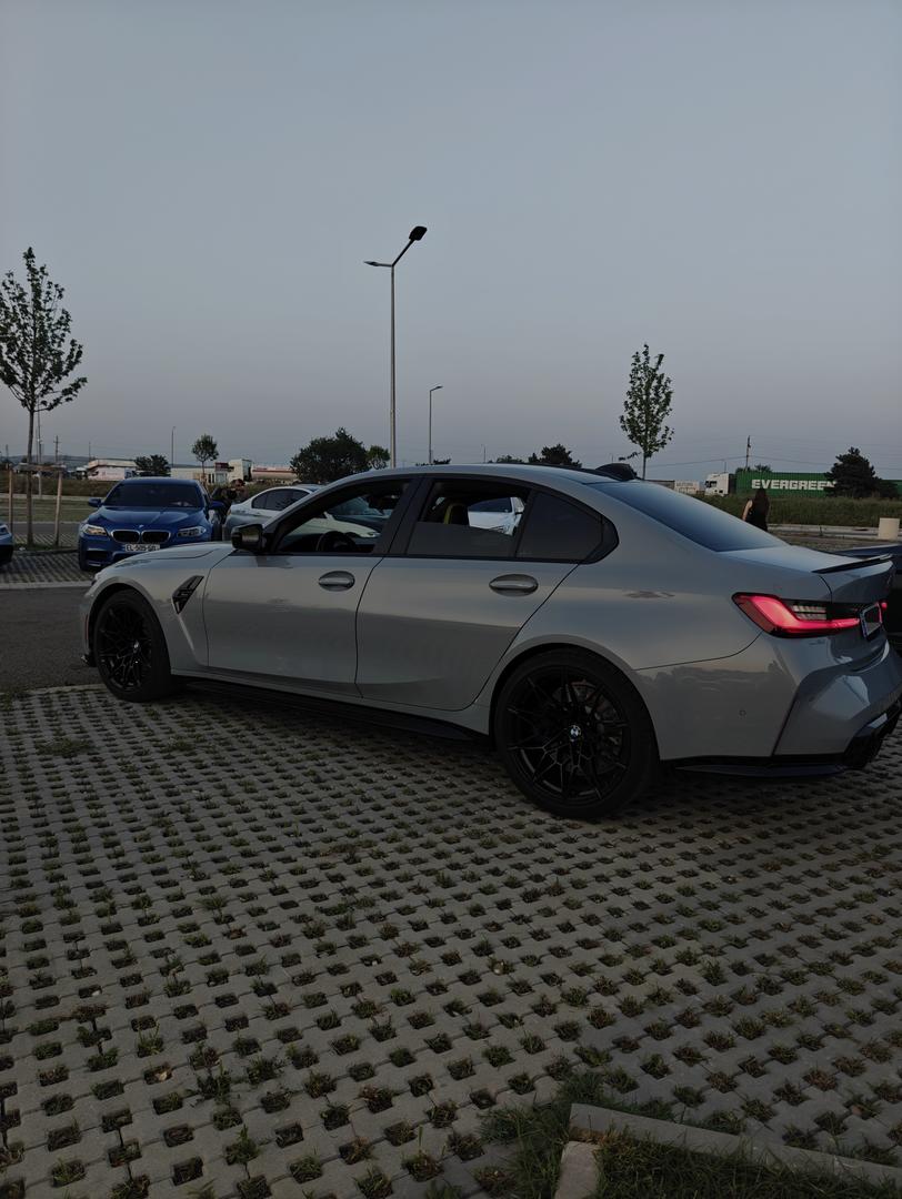BMW M3 2021 — photo 2