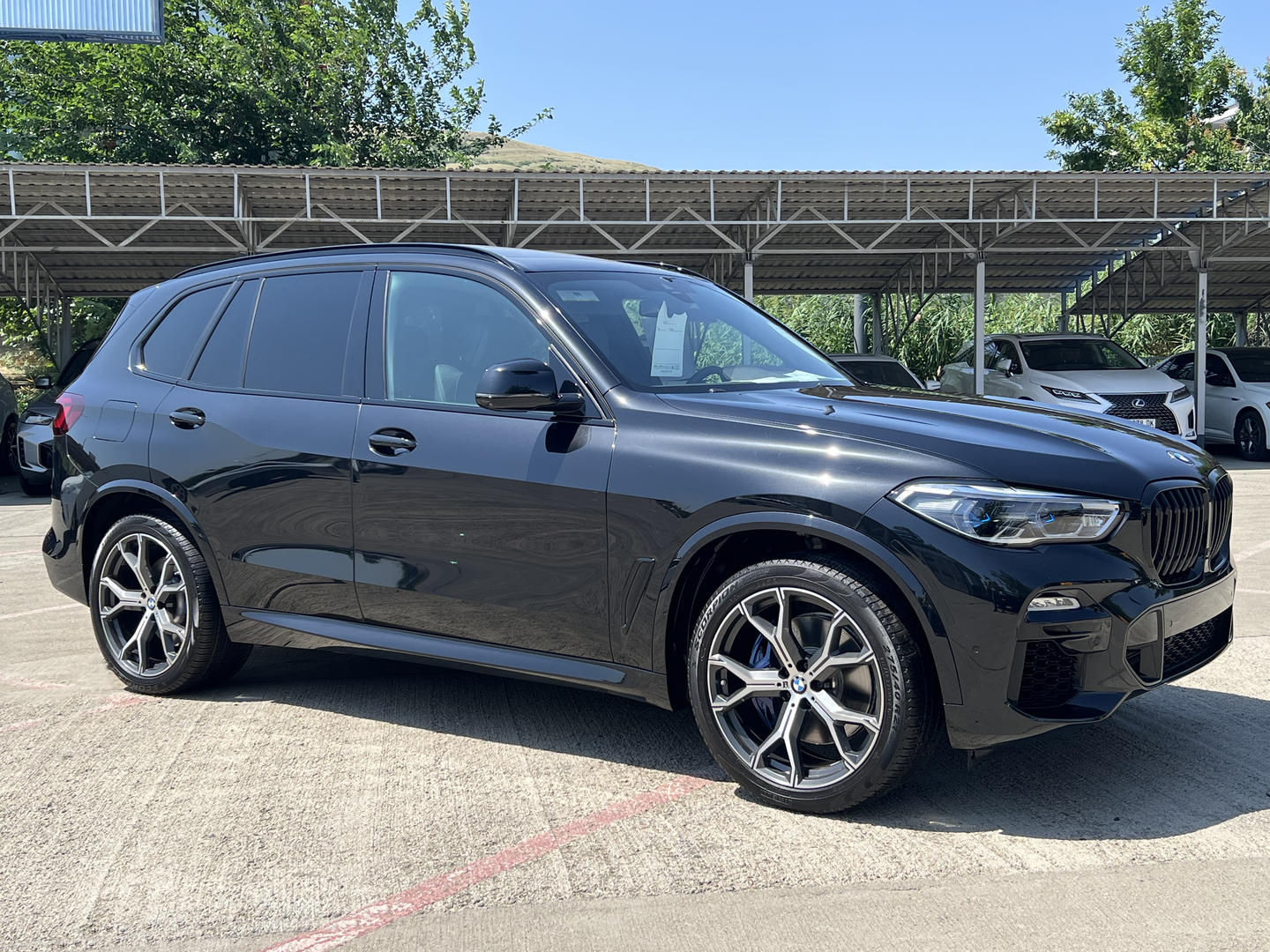 BMW X5 2021 — photo 2