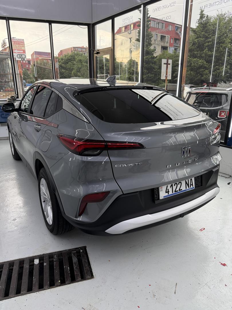Buick Envista 2023 — photo 2