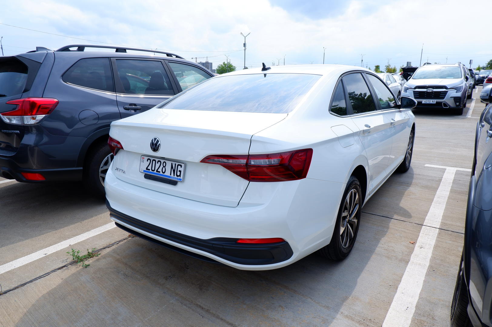 Volkswagen Jetta 2024 — photo 2