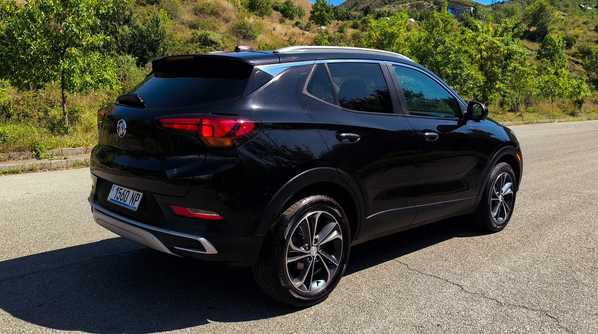 Buick Encore 2021 — photo 2