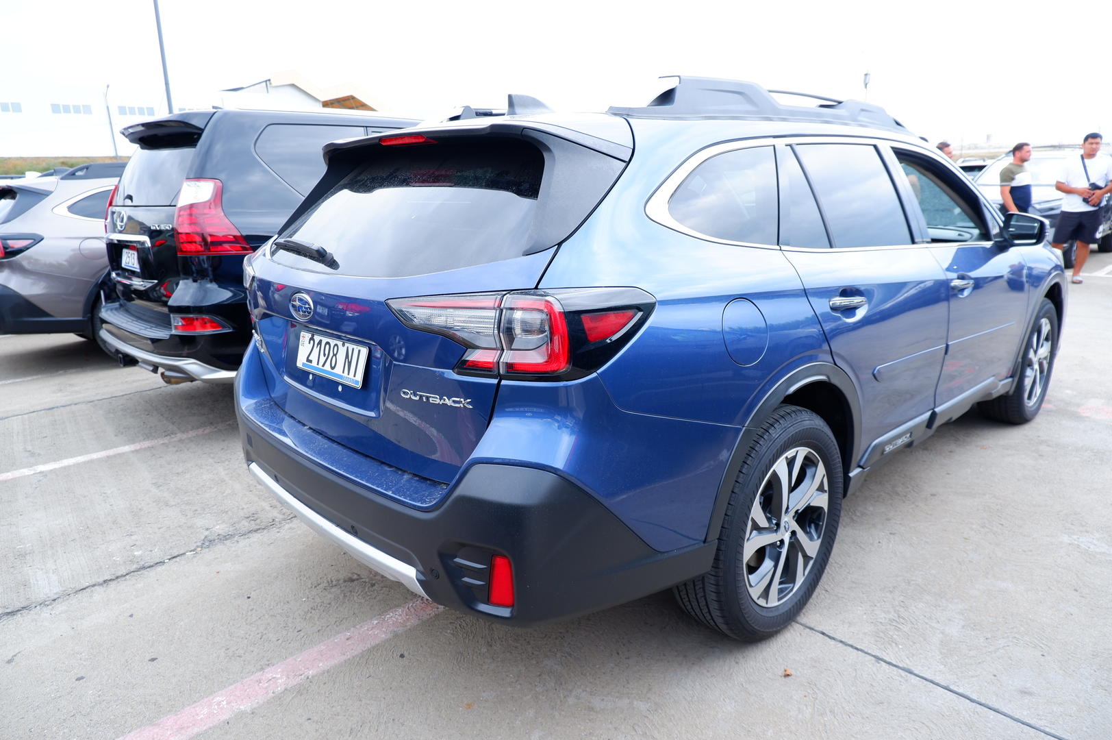 Subaru Outback 2020 — photo 2