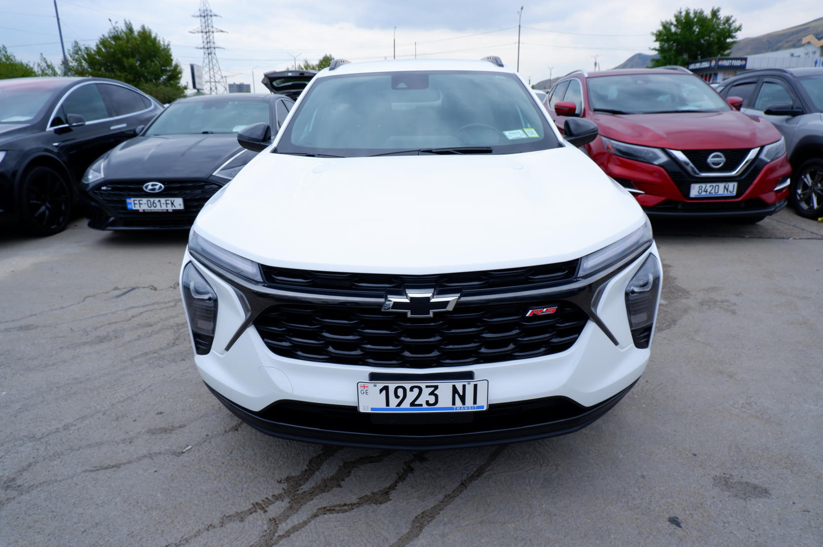 Chevrolet Trax 2023 — photo 2