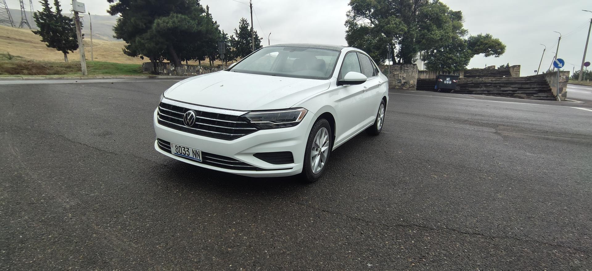 Volkswagen Jetta 2021 — photo 2