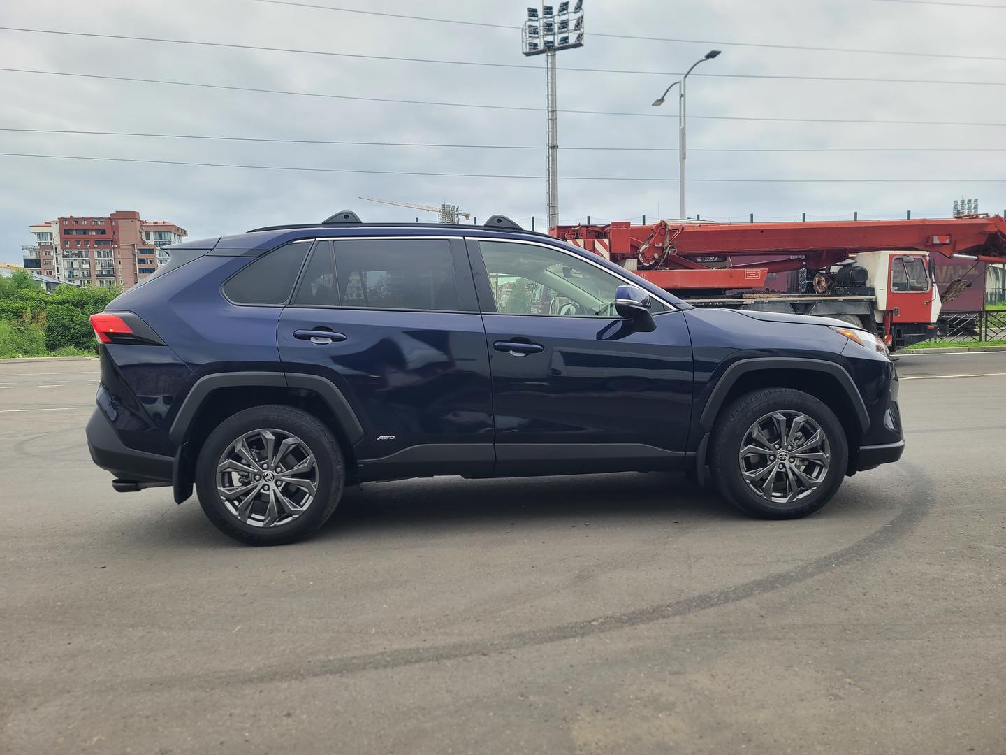 Toyota RAV4 2023 — photo 2