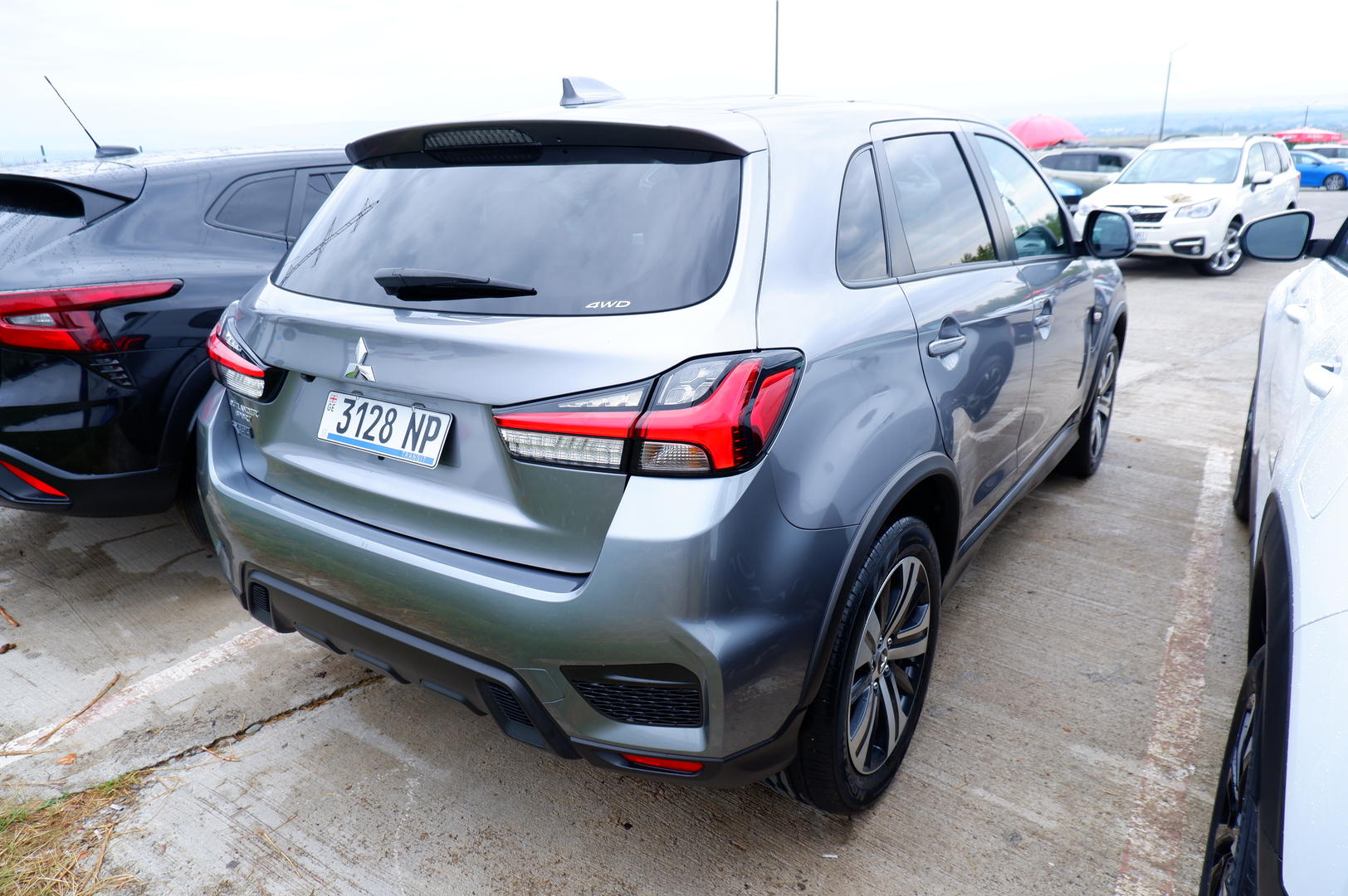 Mitsubishi Outlander Sport 2022 — photo 2