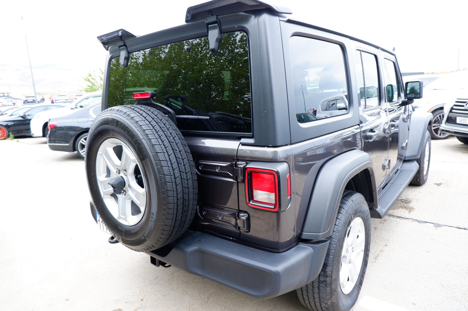 Jeep Wrangler 2020 — photo 2
