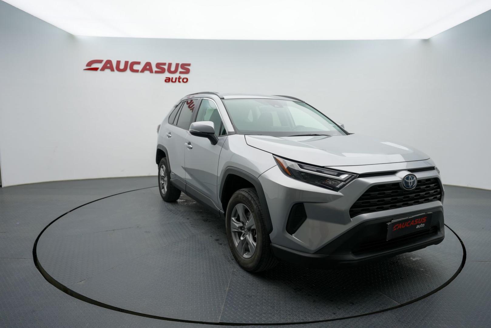 Toyota RAV4 2023 — photo 2