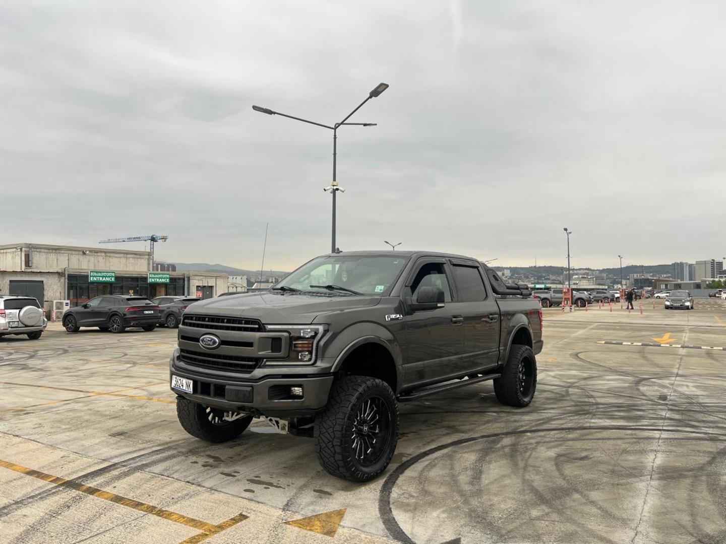 Ford F-150 2018 — photo 2