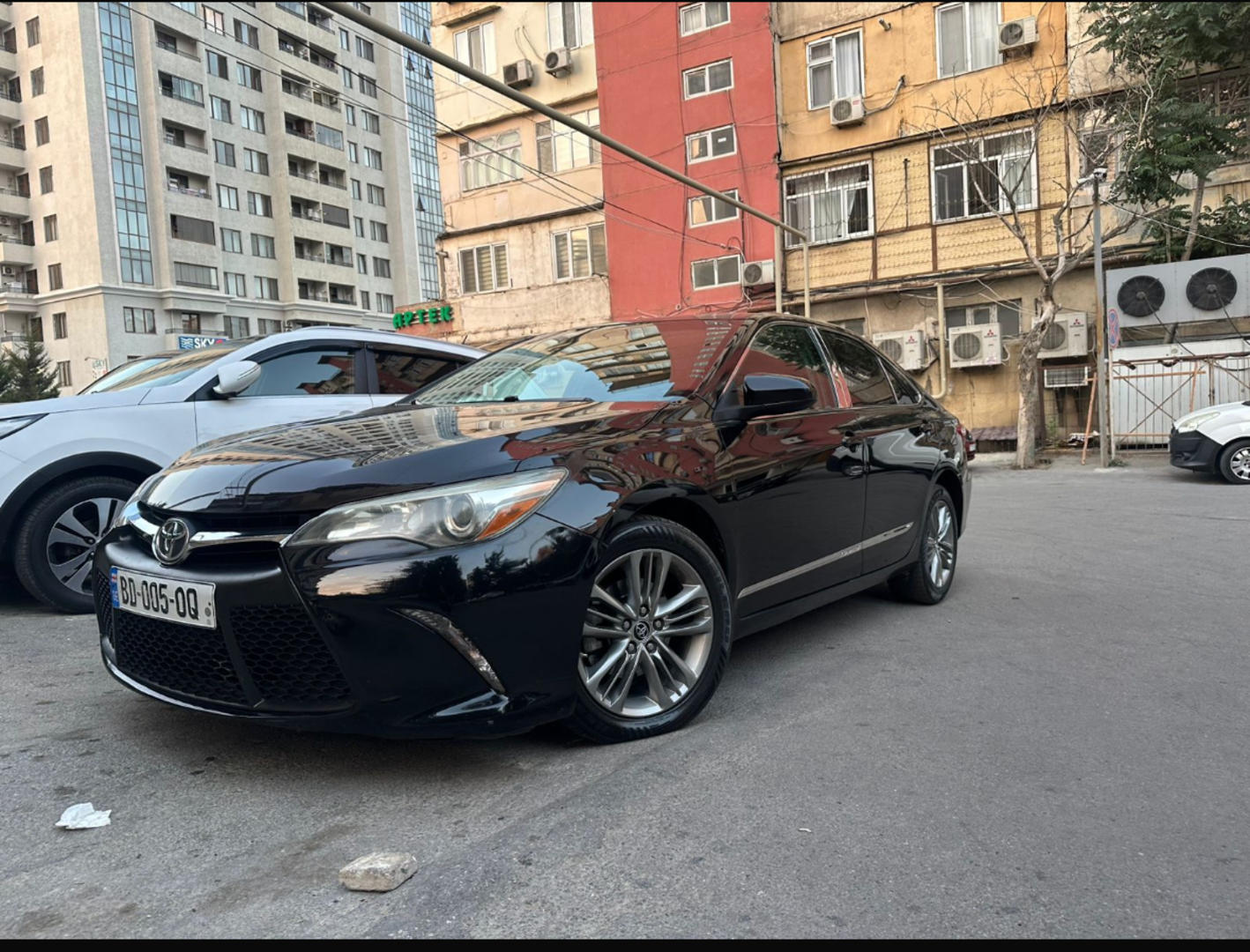 Toyota Camry 2015 — photo 2