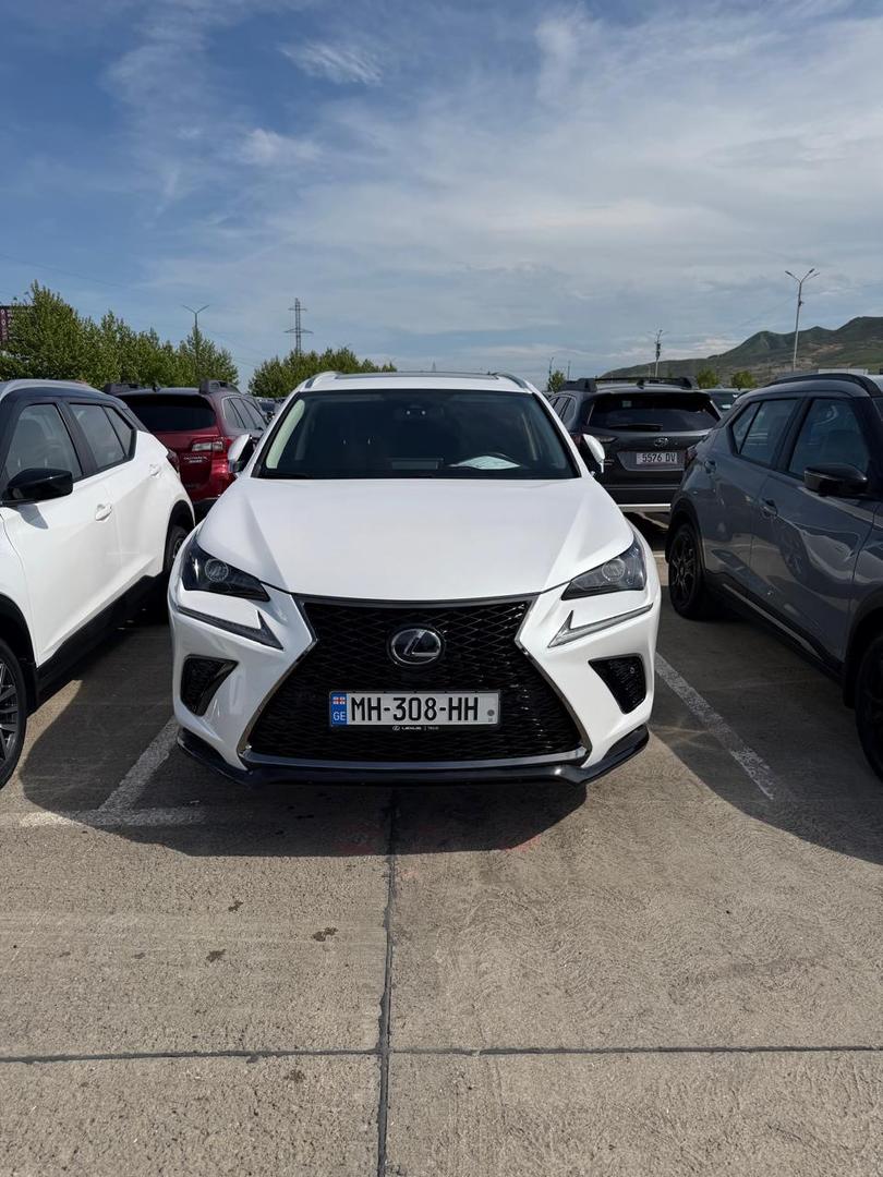 Lexus NX 300