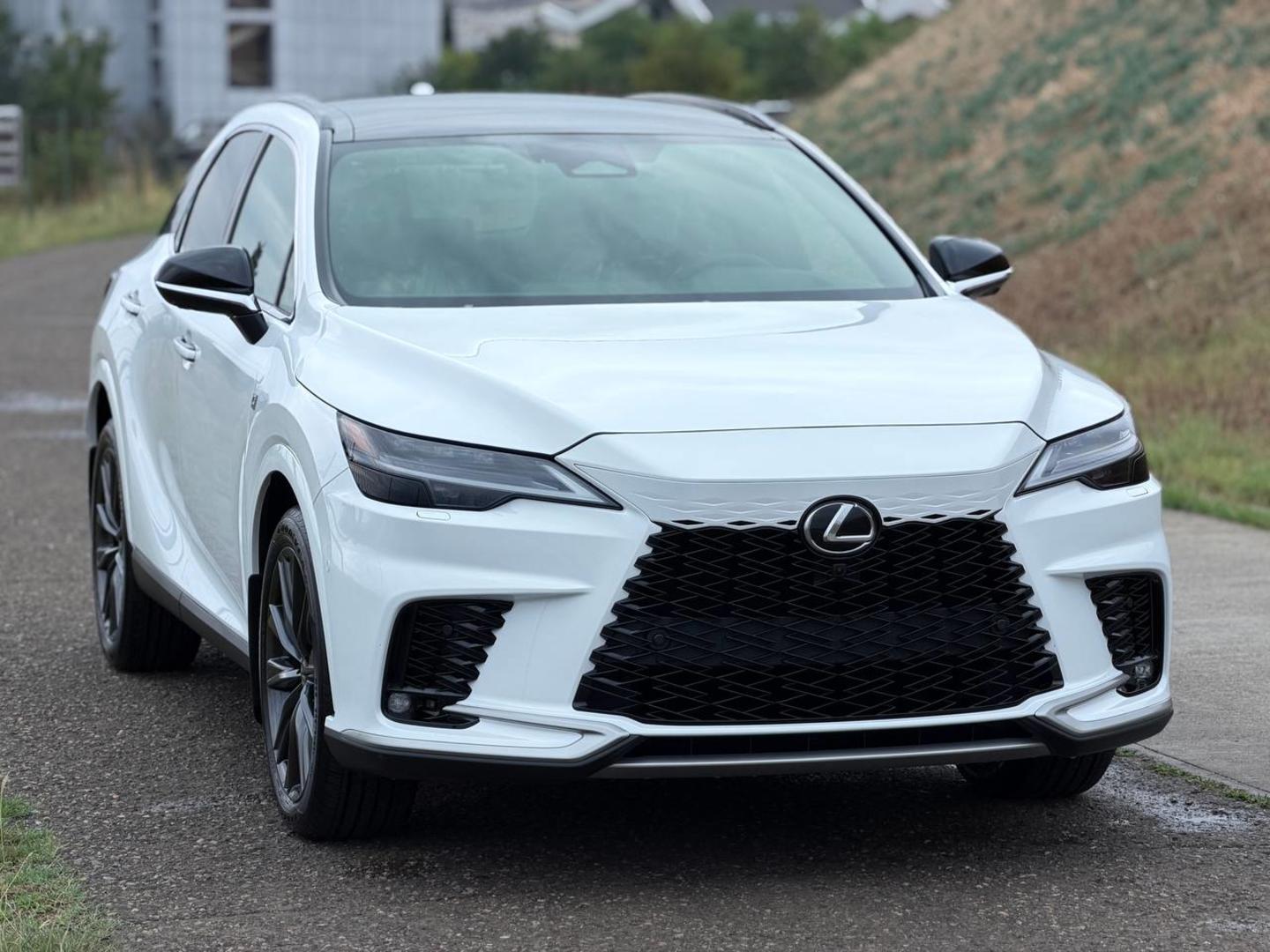 Lexus RX 350 2026 — photo 2