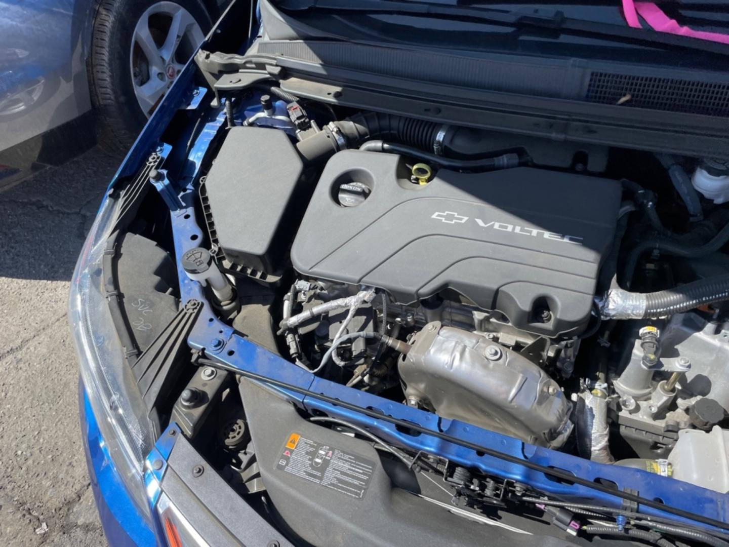 Chevrolet Volt 2015 — photo 2