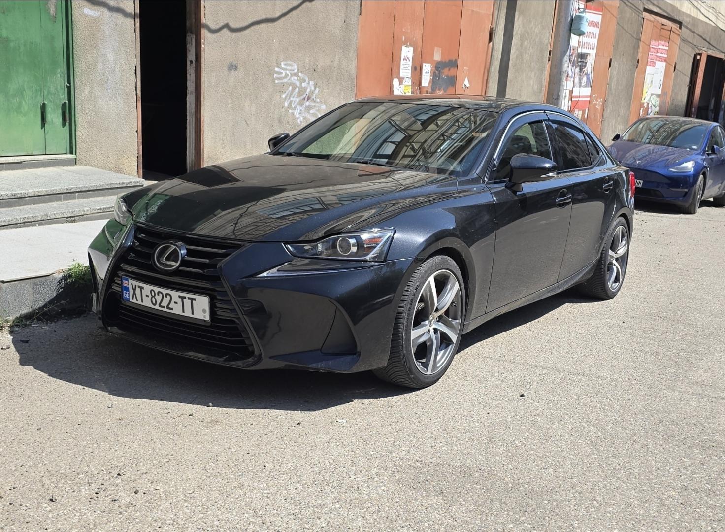 Lexus IS 350 2017 — photo 2